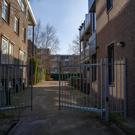 Nora Waterview * Breda
