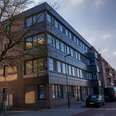 Nora Waterview Breda