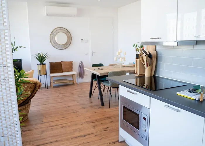 Nora Waterview Appartement